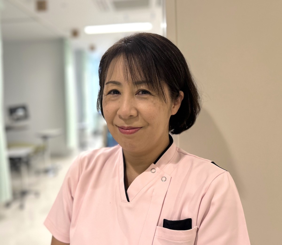 写真：緩和ケア認定看護師　横田 亜水の顔写真