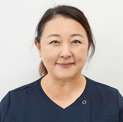 写真：歯科部長の小野田　慈美の顔写真